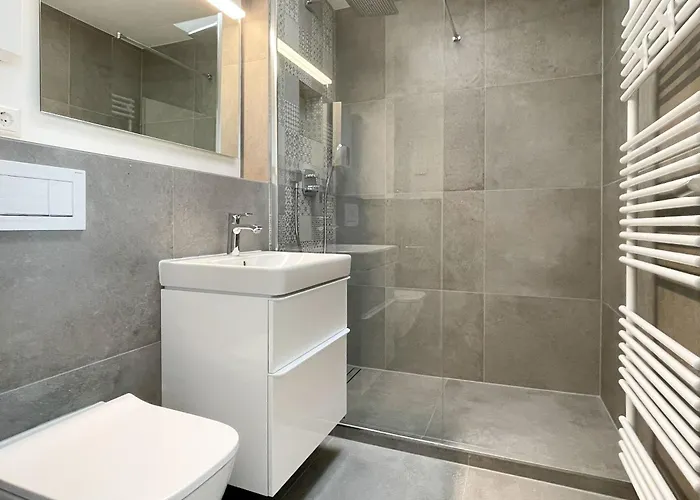 アパート Kleines Glueck